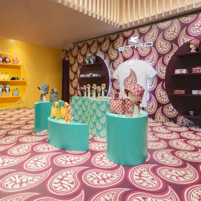 エトロ「ETRO per Kaito Takahashi」髙橋海人とのコラボで魅せる、現代詩的ポップアップが伊勢丹で限定展開