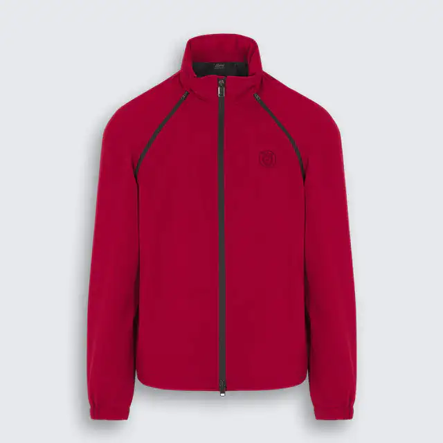 ブリオーニが提案する2025年秋冬のゴルフスタイル、機能素材とサルトリアの精緻な仕立て