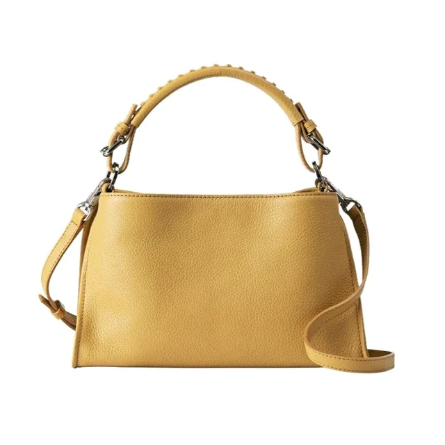 土屋鞄「クラルテ」に限定色オーロイエロー登場、大人の女性に寄り添う黄金の差し色