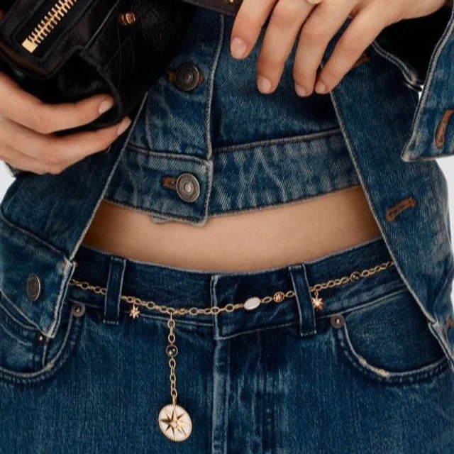 ディオール ファインジュエリー「ローズ セレスト」 に月と太陽のネックレスとしても輝く、新作3Wayベルト登場