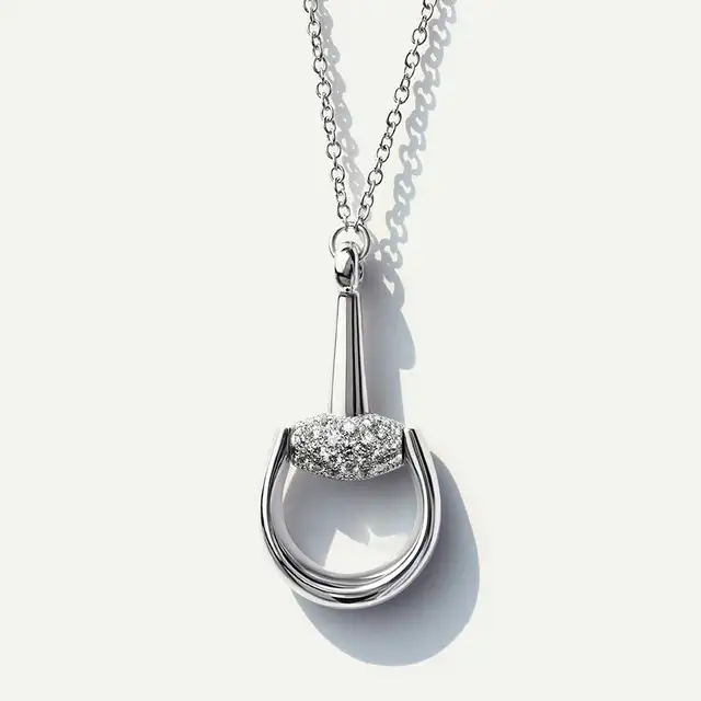 グッチ GUCCI  「グッチ ホースビット」ファインジュエリー 新作、18Kゴールドとダイヤモンドが放つ現代的な表情