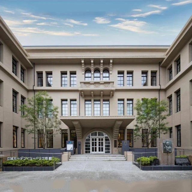 セイコー 明治期の校舎を生かした「セイコーブティック 京都」、高瀬川の景と調和する特別な舞台がオープン