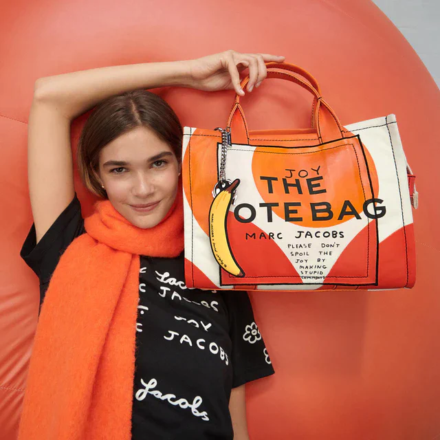 マーク ジェイコブス アーティストと共に創る「JOY」、限定カプセルと体験型イベント開催中