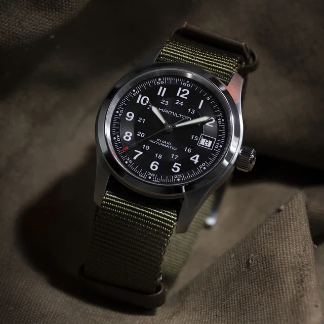 ハミルトンの定番カーキ フィールド メカに、特別版「キャット