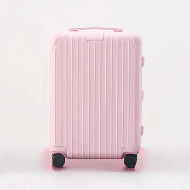 リモワ RIMOWA シーズン限定カラー「バレリーナ ピンク」が誘う、新たな旅の季節