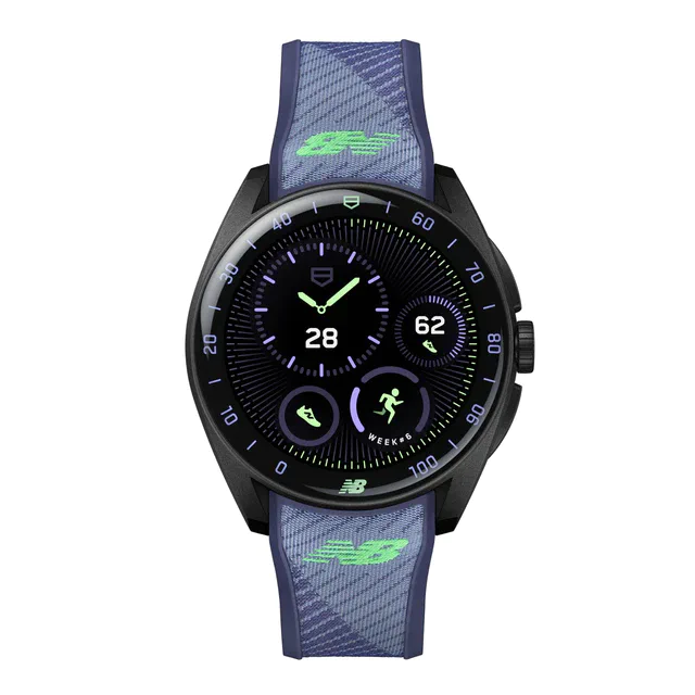 タグ・ホイヤーとニューバランスのコラボが提示する“走ること”の新たなスタイル、「TAG Heuer Connected Calibre E5 40MM x New Balance Edition」