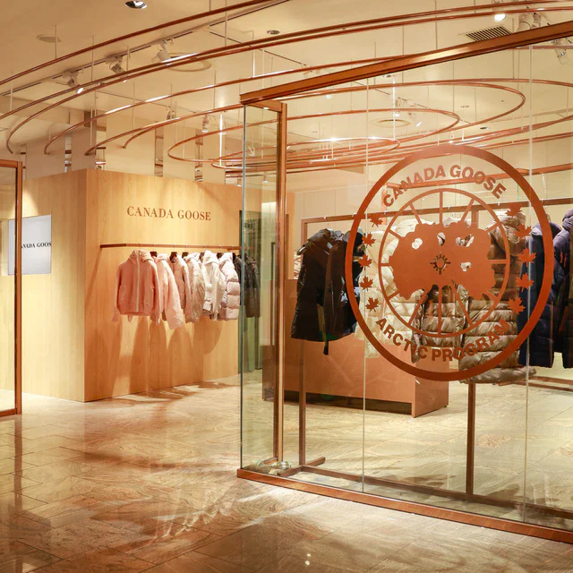 カナダグース 伊勢丹新宿店 本館2階でウィメンズ限定ポップアップ開催、先行発売ダウン2型とブラックレーベルが集結