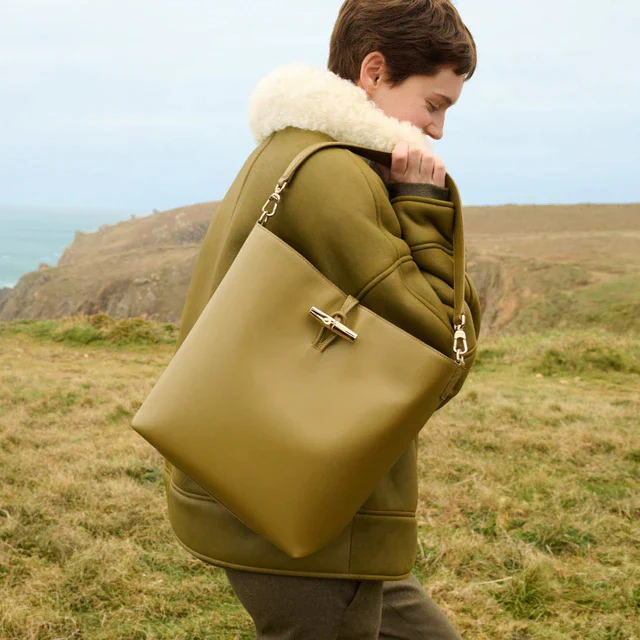 ロンシャン「ル ロゾ」「ル フローネ」で描くパリからロンドンへの旅の記憶