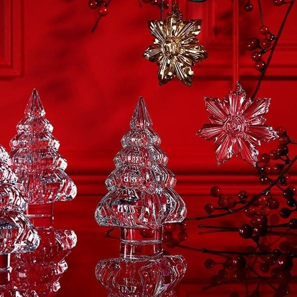 バカラが届ける2025ホリデーコレクション、クリスタルが彩る祝祭の季節