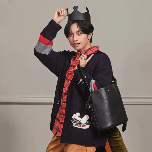 コーチ ホリデーに中島健人を起用、ニューヨーク発ショートムービーとギフトコレクション