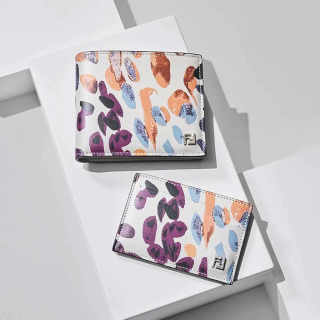 フェンディのスモールレザーグッズ、12月21日の最強開運日に迎えたい2026年春夏プレコレクションの新作たち