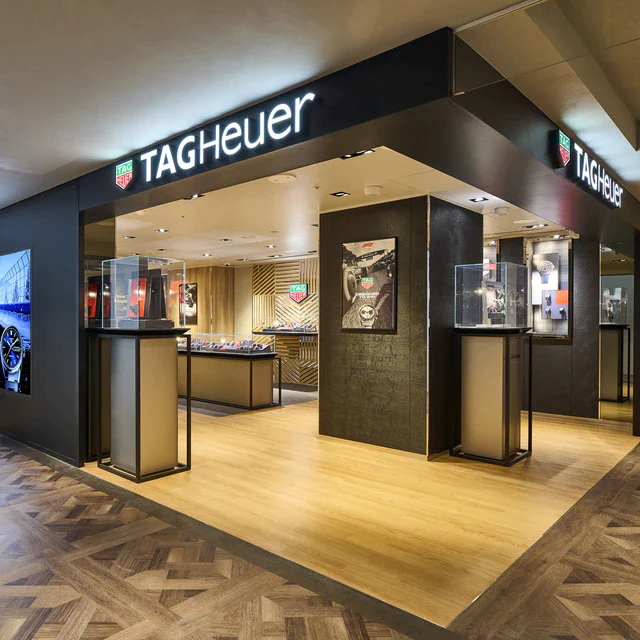 タグ・ホイヤー「タグ・ホイヤー 東京 池袋西武」をリニューアル、限定モデルとパーソナライズサービスに注目