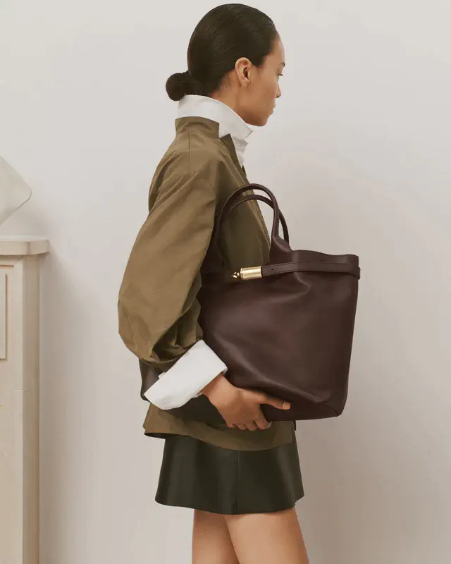 ロンシャン「Le Smart（ル スマート）」、A4対応トートとレザーショルダーで更新するワークバッグ