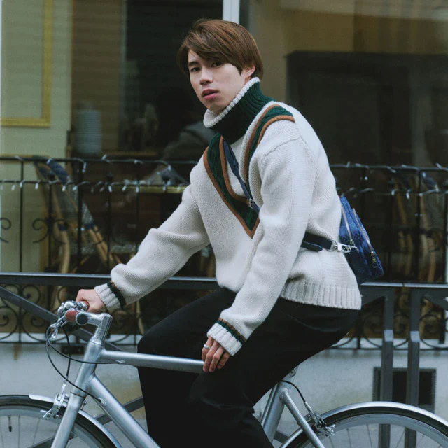 堀米雄斗がルイ・ヴィトン 2026秋冬メンズ・ショーで出会った、実用と美が交差するスタイル