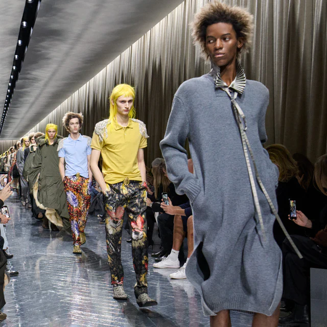 ディオール 2026-2027年ウィンター コレクション、歴史とデニムとパーカーが同じランウェイで語る新しいテイラリング