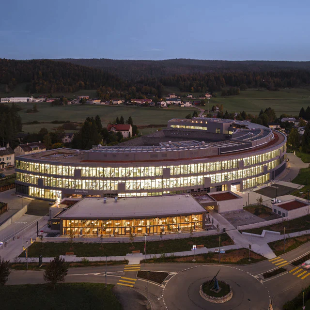 オーデマ ピゲ 新製造拠点「Arc」をル・ブラッシュに開設、ジュウ渓谷と歩む150年目のマニュファクチュールの現在地