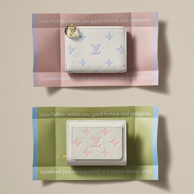 ルイ・ヴィトンの新作ウィメンズウォレット、ミルキーホワイトとバイカラーで刷新されたモノグラム・アンプラント