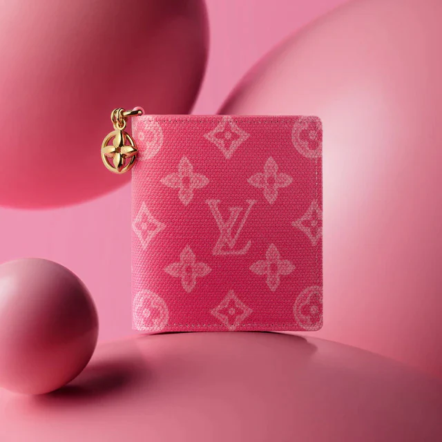 ルイ・ヴィトンの新作ウィメンズウォレット、モノグラム·キャンバス130周年を彩るカラフルなセレクション