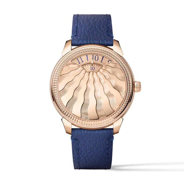 ルイ・ヴィトン 37mmの「タンブール コンバージェンス ギョーシェ」、ギョーシェ装飾とローズゴールドローターが導くコンテンポラリーな手元