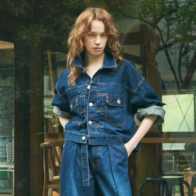 トゥービー バイ アニエスベー NEEDBY heritageと初のコラボで描くデニムスタイル、フレンチシックな新スタンダード