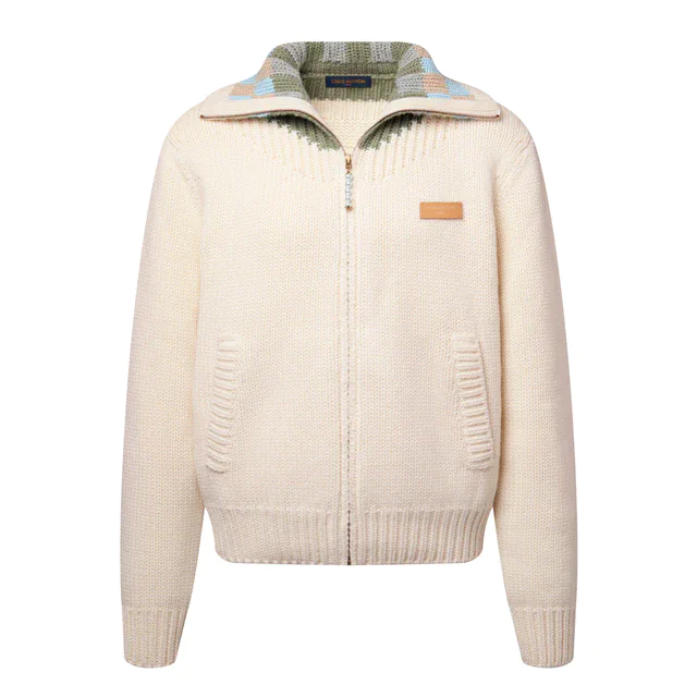 ルイ・ヴィトン 2026春夏メンズ、ミルキーホワイトニットとカーゴパンツで更新する洗練ワードローブ