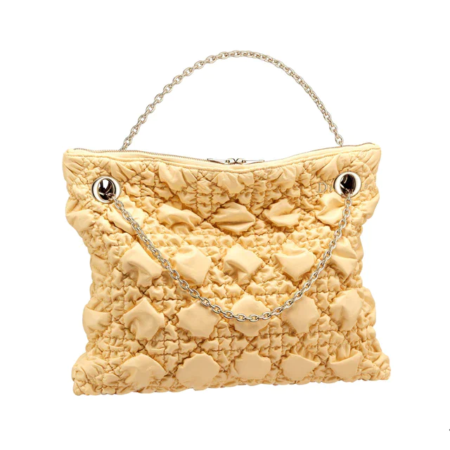 ディオール 新作「ディオール クランチー」バッグ、カナージュを再解釈したコンテンポラリーなアイコン誕生