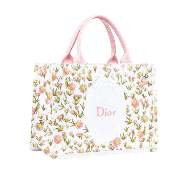 「ディオール ブックトート」ミディアム* ￥520,000