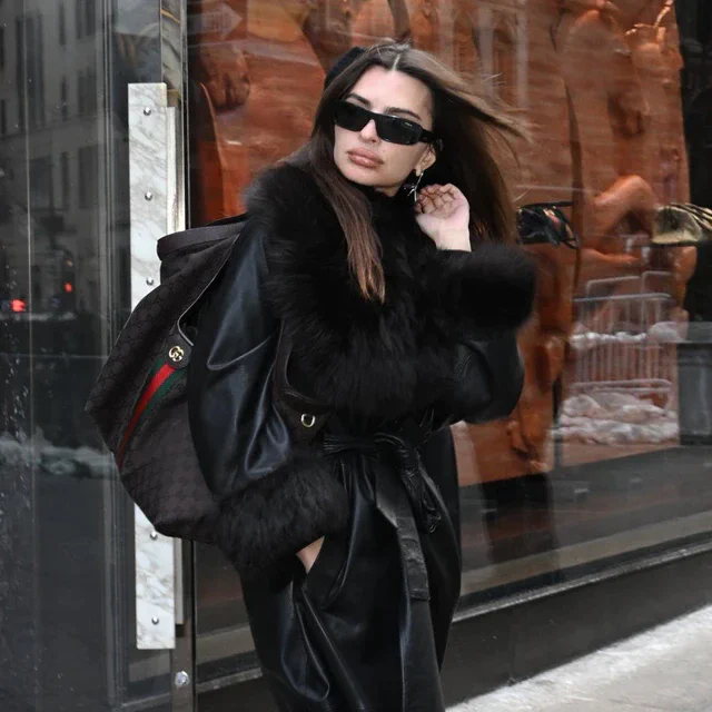 グッチ 新作バッグ「グッチ ジリオ」と「グッチ ボルセット」、エミリー・ラタコウスキーとアレックス・コンサーニが纏うニューヨークスタイル