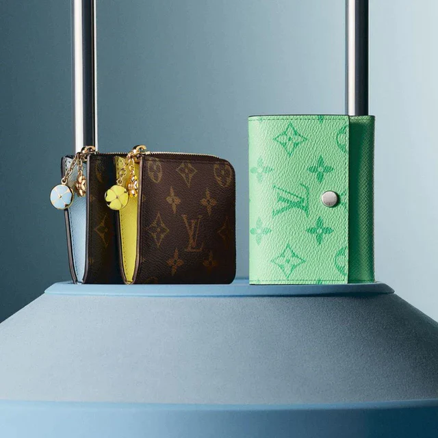 ルイ・ヴィトン 幸運日を彩る、日本限定「スーパーラッキーデー」新作ウィメンズウォレットとキーケース