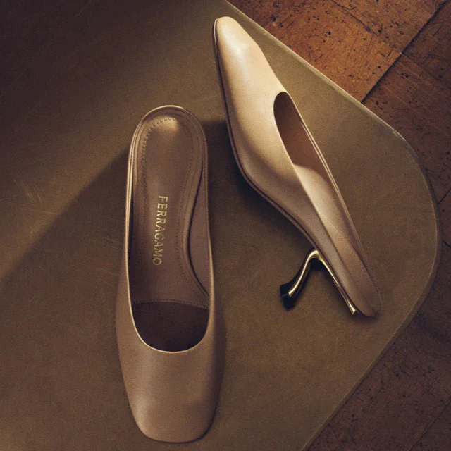 フェラガモのSTEP INTO FORTUNE、伊勢丹新宿店と阪急うめだ本店で楽しむ2026年最新シューズポップアップ