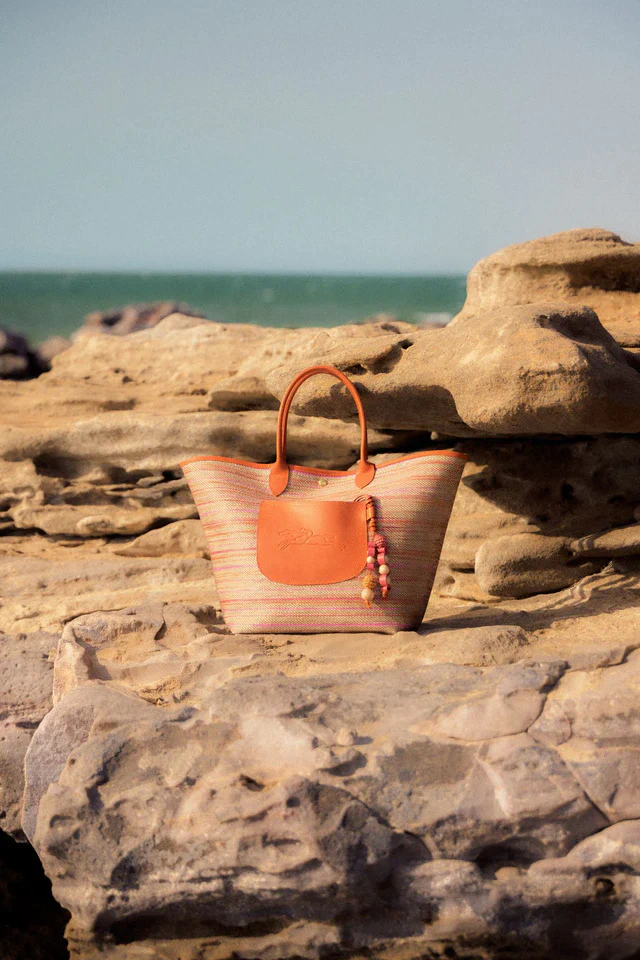 ロンシャン「ローング」からル パニエ プリアージュ レインボーまで、夏の新作バッグセレクション