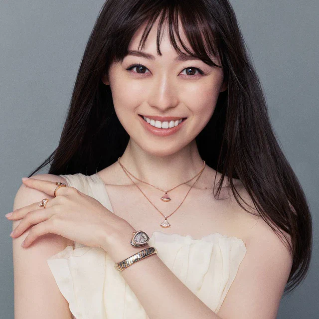 ブルガリと若き才能の邂逅、福原遥がアンバサダーとして刻む新時代のページ