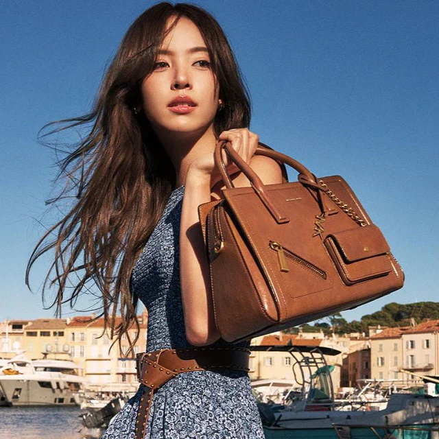 マイケル・コース タイの人気女優ニチャーをアンバサダーに抜擢、2026年春のヴィジュアル公開