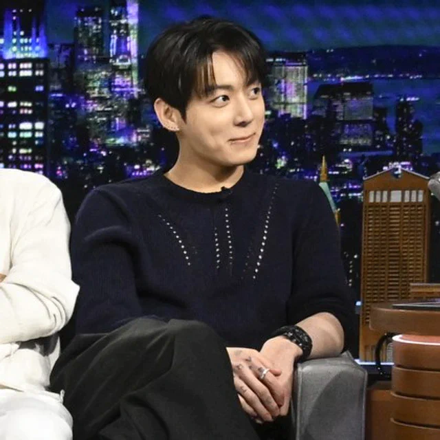 ウブロ BTS ジョングク が人気番組でビッグ・バンを着用、洗練されたブラックの輝き