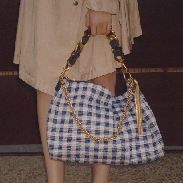 ジミー チュウ JIMMY CHOO リヴィエラ 2026 カプセルコレクションのキャンペーン、自由で軽やかなフレンチシックの真髄