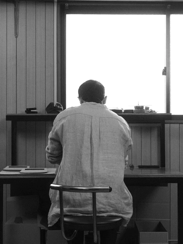 吉田カバンが贈る至高のギフト、BUS GIRLが現代のスタイルに添える凛とした気品