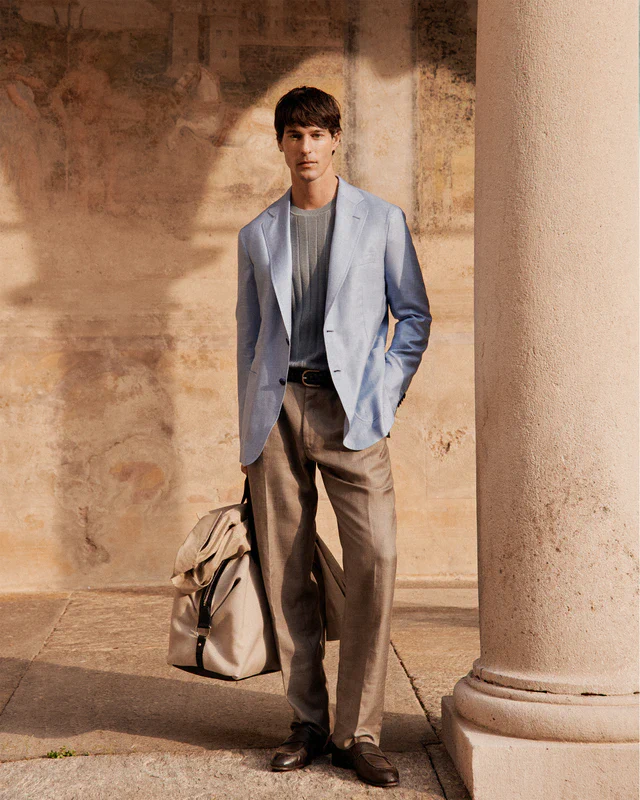 サルトリアの伝統を纏う悦び、ブリオーニ、Soffio、ブレザーが描くスプレッツァトゥーラの真髄