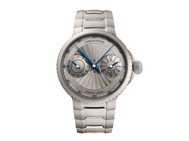 クロノスイス パルス GMT シルバー ギョーシェ（PULSE GMT Silver Guilloche） / 　CH-4223TM-GR