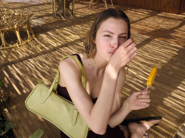 ロンシャンがシェイパーズ・クラブと共演、伝統が息づくシリアル入りボードを発売