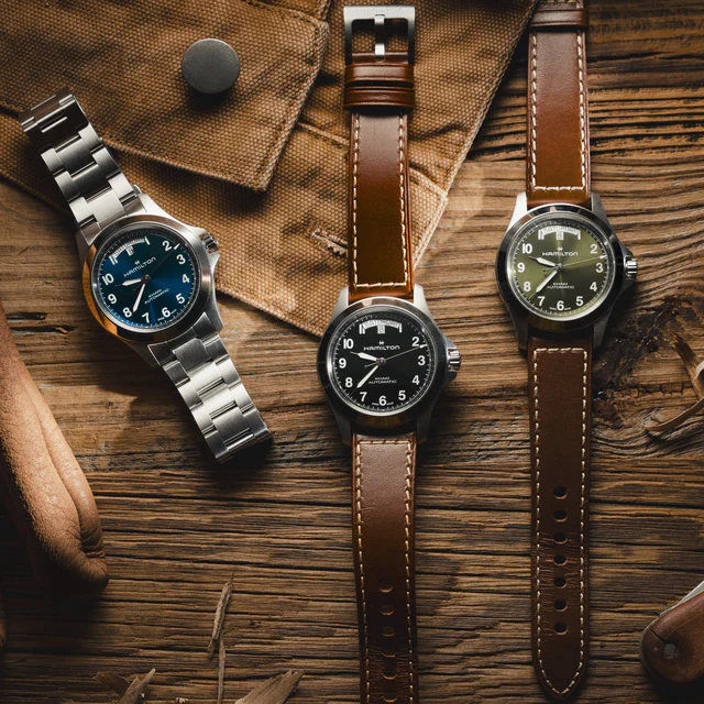 ハミルトン 喧騒を離れて自分を取り戻す旅へ、最新作「カーキ フィールド キング」が示す大人のオフスタイル