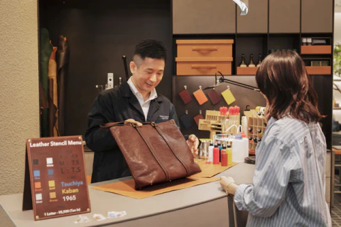 職人の手で蘇る一点物の輝き、土屋鞄が提案するサステナブルな革製品との新たな出会い