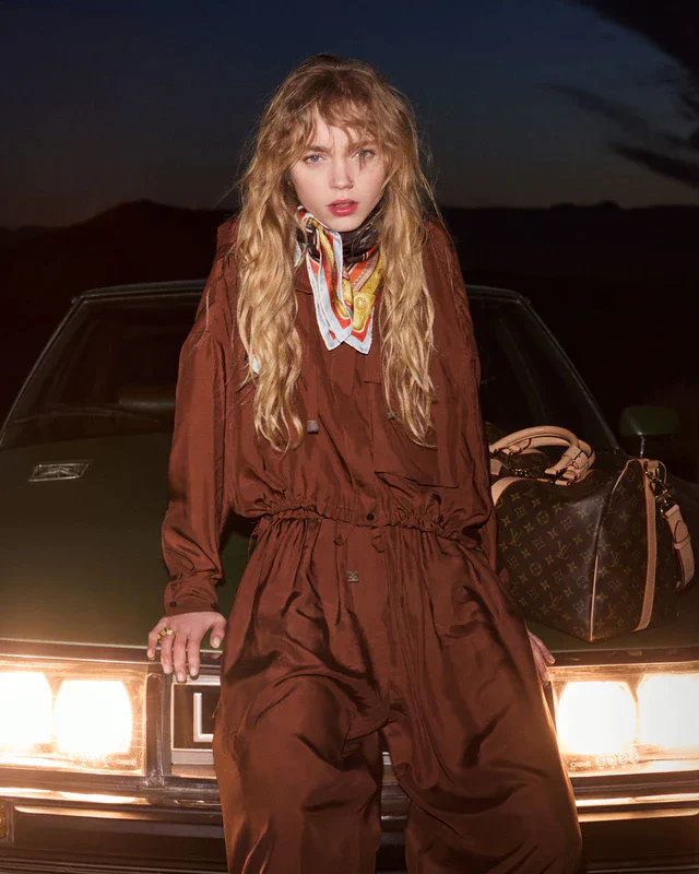 新作「LV スニーカリーナ」が導く軽快な歩み、ルイ・ヴィトンと旅するアクティブな休日