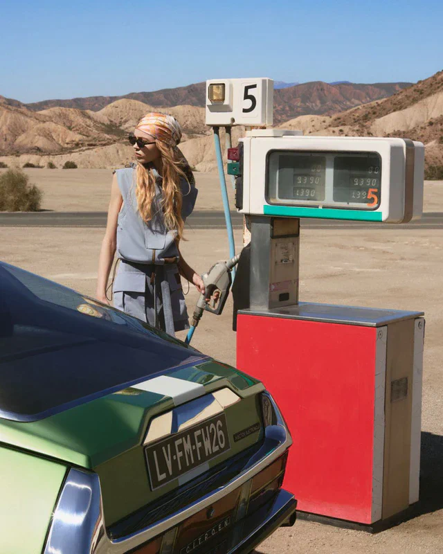 ルイ・ヴィトン新作コレクション発表、カリフォルニアの渓谷から海岸まで彩る旅のスタイル