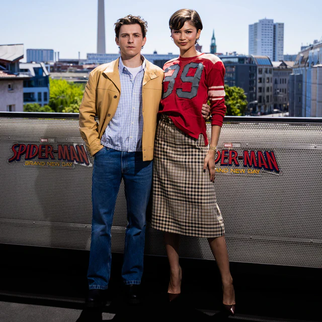 コーチ FALL 2026を纏ったゼンデイヤ、映画「スパイダーマン：ブランド・ニュー・デイ」プロモーションでのスタイリング