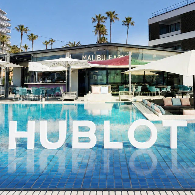 ウブロの世界観を逗子の美しい海を背景に堪能する、期間限定「HUBLOT SUMMER LOUNGE」リビエラ逗子マリーナにオープン
