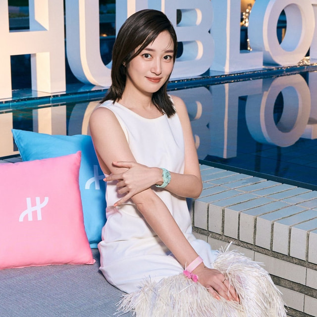 ウブロ 高梨臨が「ビッグ・バン ミントグリーンセラミック」を纏い、逗子マリーナの「HUBLOT SUMMER NIGHT」に来場
