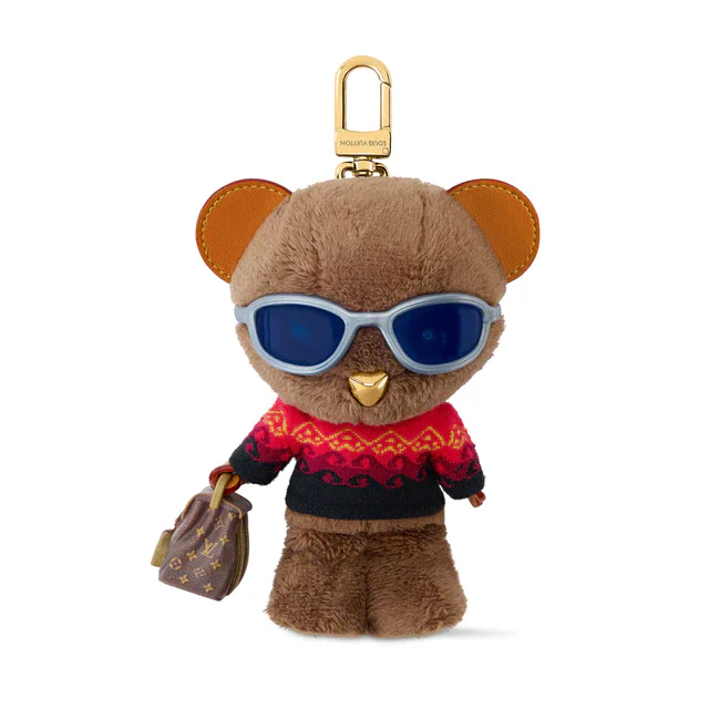 ルイ・ヴィトン 新作メンズバッグチャーム、ランウェイのルックやアイコンバッグを可愛らしいミニチュアサイズで再解釈