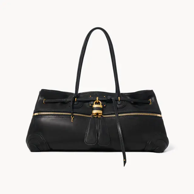 クロエ「Paddington Sling」新作バッグ、アイコンのDNAを受け継ぎ軽やかに進化した新シルエット