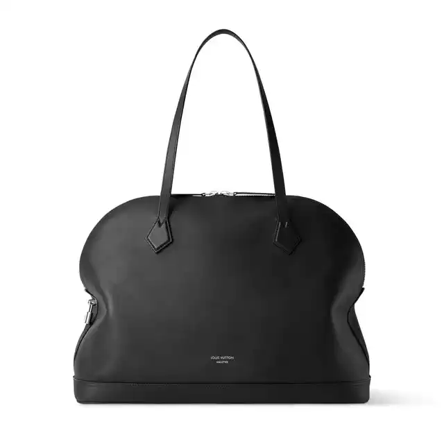 ルイ・ヴィトンから黒のナッパレザーバッグが登場、モノクロームの美しさと実用性を備えた新作メンズバッグ